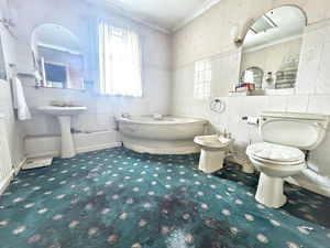 Photo 1- click for photo gallery